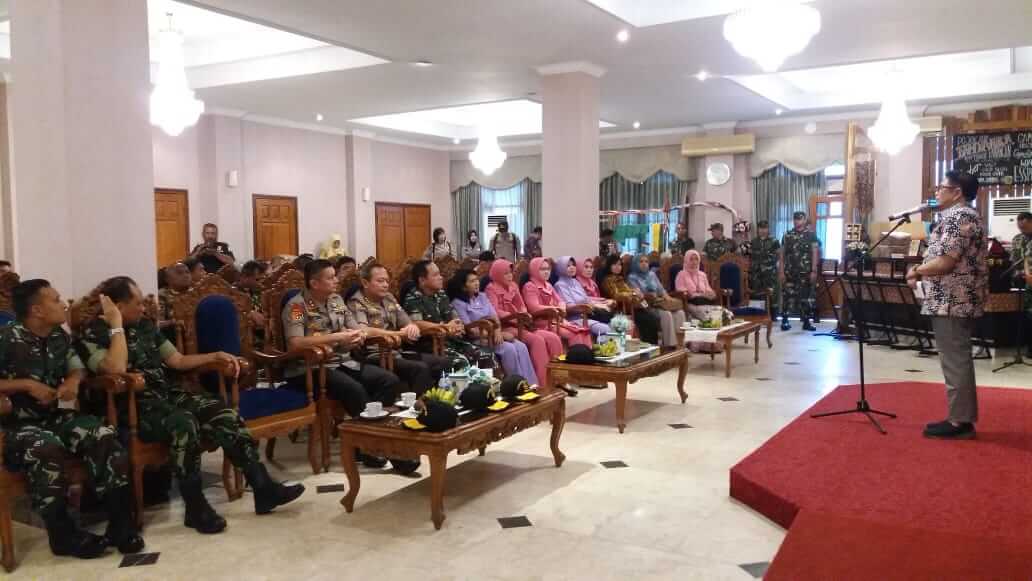 Di Jember, Danjen Akademi TNI Tinjau Satlat Macan