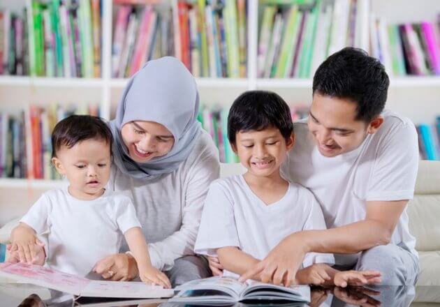 Berikut Tipe Orang Tua Dalam Mendidik Anak, Anda Termasuk Tipe yang Mana?
