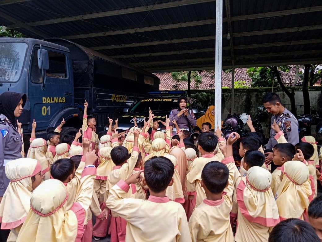 TK IT Zaid Bin Tsabit 3 Borobudur Kenalkan Profesi Sejak Dini