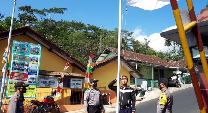 Polsek Windusari Edukasi Masyarakat Taati Protokol Kesehatan