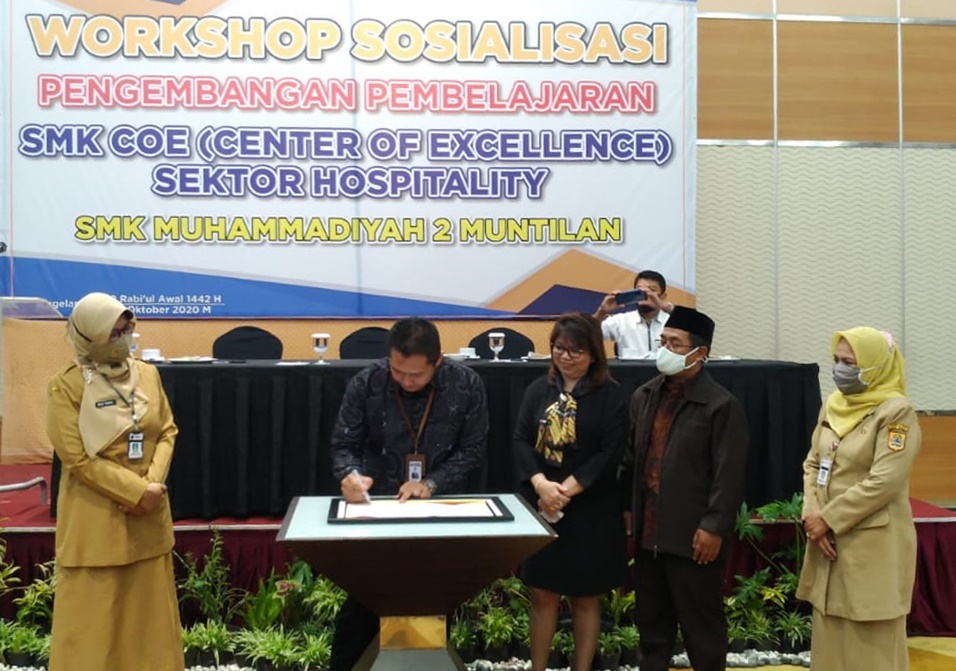 Kembangkan Program COE, SMK Muhammadiyah 2 Muntilan Rangkul Hotel Atria