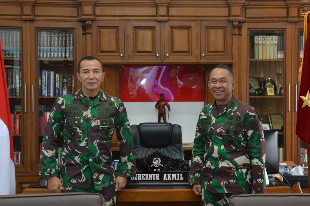 Sinergikan Lembaga, Komandan Kodiklat TNI Kunjungi Akmil