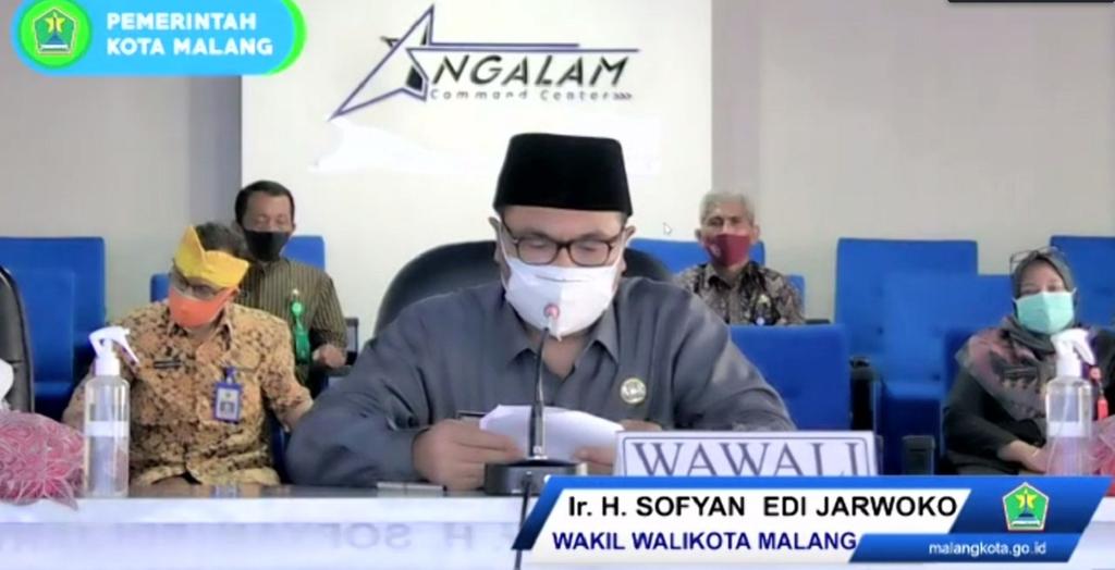 DARING. Wakil Wali Kota Malang Ir H Sofyan Edi Jarwoko memberikan sambutan sebelum penandatanganan MoU secara daring. (foto: ist)