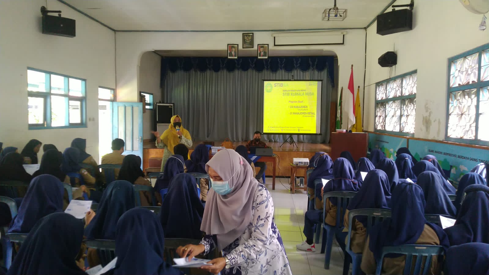 KULIAH. Sosialisasi Perguruan Tinggi oleh STIB KN Yogyakarta. (foto: madya tantri/siedoo.com)