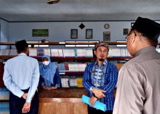 AKREDITASI. BAN-S/M Provinsi Jawa Tengah melakukan visitasi akreditasi di SMK Muhammadiyah 1 Borobudur. (foto: ist)