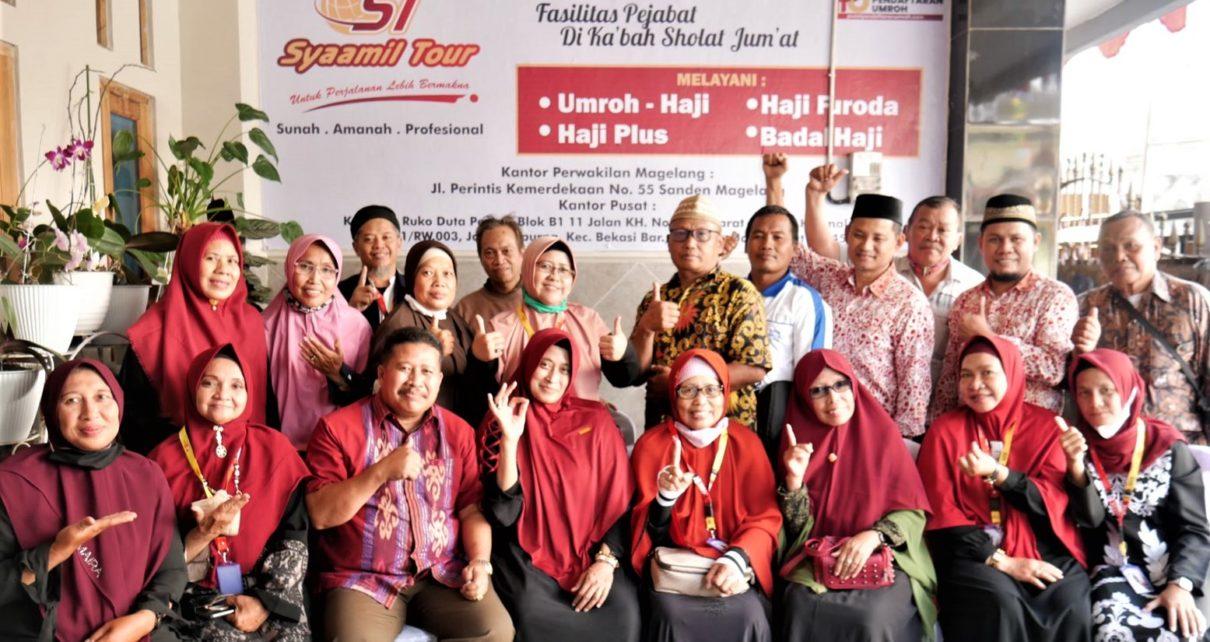 BUKA. Syaamil Tour layanan biro umrah dan haji buka di Kota Magelang, Jawa Tengah. (foto: istimewa)