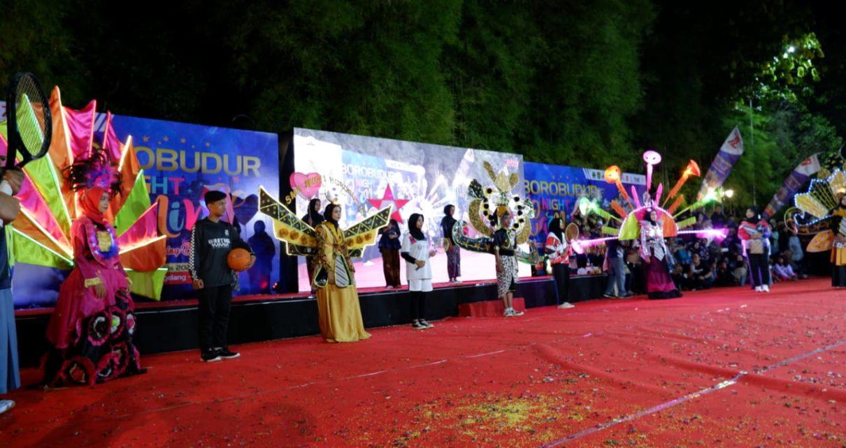 KARYA. Busana karya siswa-siswi SMK Muhammadiyah 1 Borobudur ditampilkan dalam ajang BNC. (foto: istimewa)