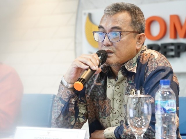 KETERANGAN. Anggota Ombudsman RI, Indraza Marzuki Rais saat menyampaikan penjelasan. (foto: ombudsman)