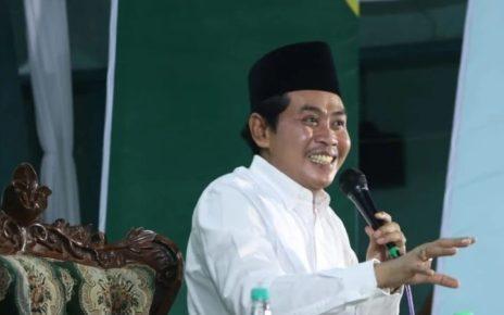 CERAMAH. KH Anwar Zahid, Penceramah kondang asal Bojonegoro. (foto: nuonline)