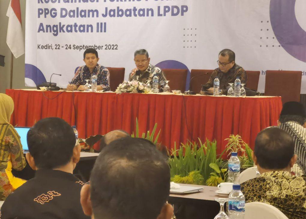 PPG. Koordinasi teknis pelaksanaan PPG dalam jabatan LPDP Angkatan III di Kediri. (foto: kemenag)
