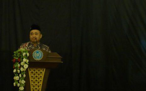 HLI. Ketua PWM Jateng, Dr. H. Tafsir, M. Ag melaunching HLI. (foto: istimewa)