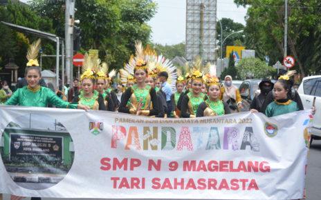TARIAN. SMP N 9 Kota Magelang berpartisipasi dalam Pandatara 2022 dengan menyuguhkan Tari Sahasrasta. (foto: istimewa)