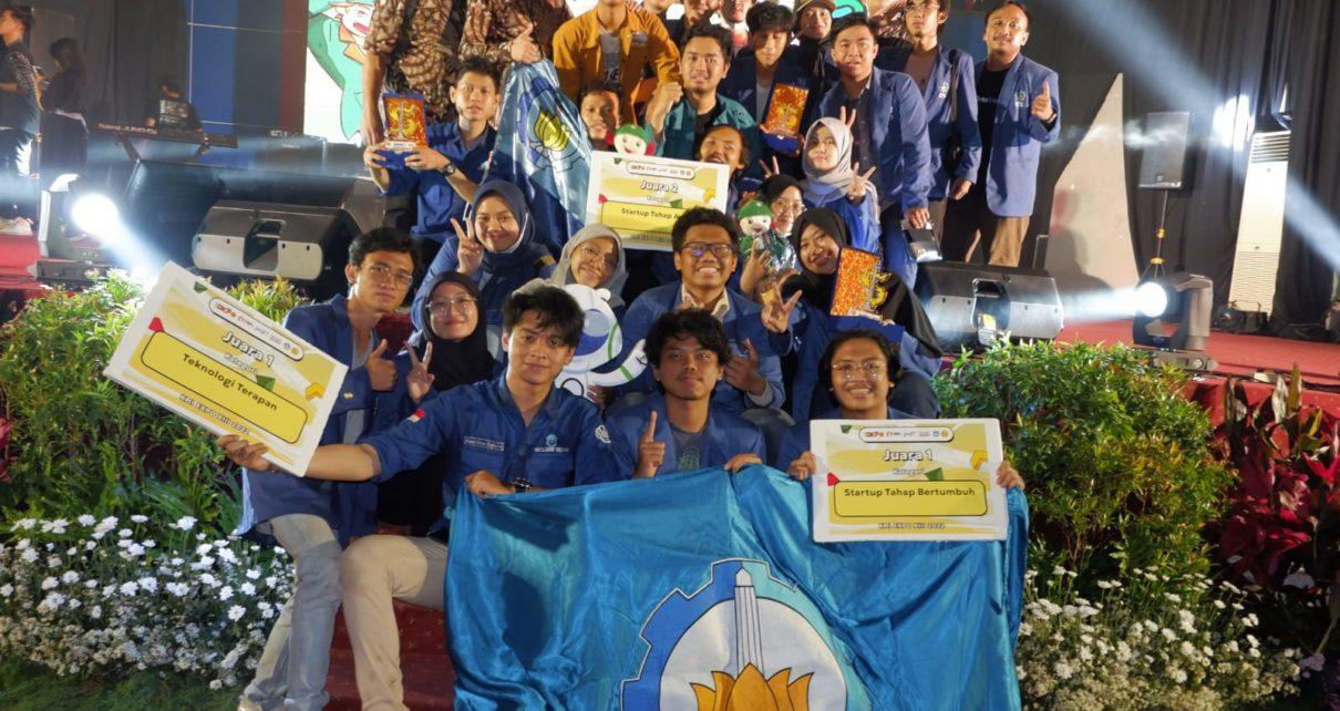 JUARA. Tim ITS berhasil raih Juara Umum pada ajang Kewirausahaan Mahasiswa Indonesia (KMI) Expo XIII Tahun 2022 yang digelar di UPN Veteran Jawa Timur. (foto: ist)