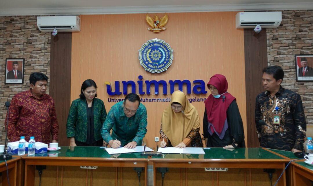 TANDA TANGAN. Penandatanganan yang dilakukan kedua belah pihak, UNIMMA dan UNHI Bali. (foto: unimma)