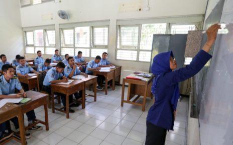 PEMBELAJARAN. Suasana pembelajaran di SMKN 2 Cilacap, Jawa Tengah. (foto: jatengprov)