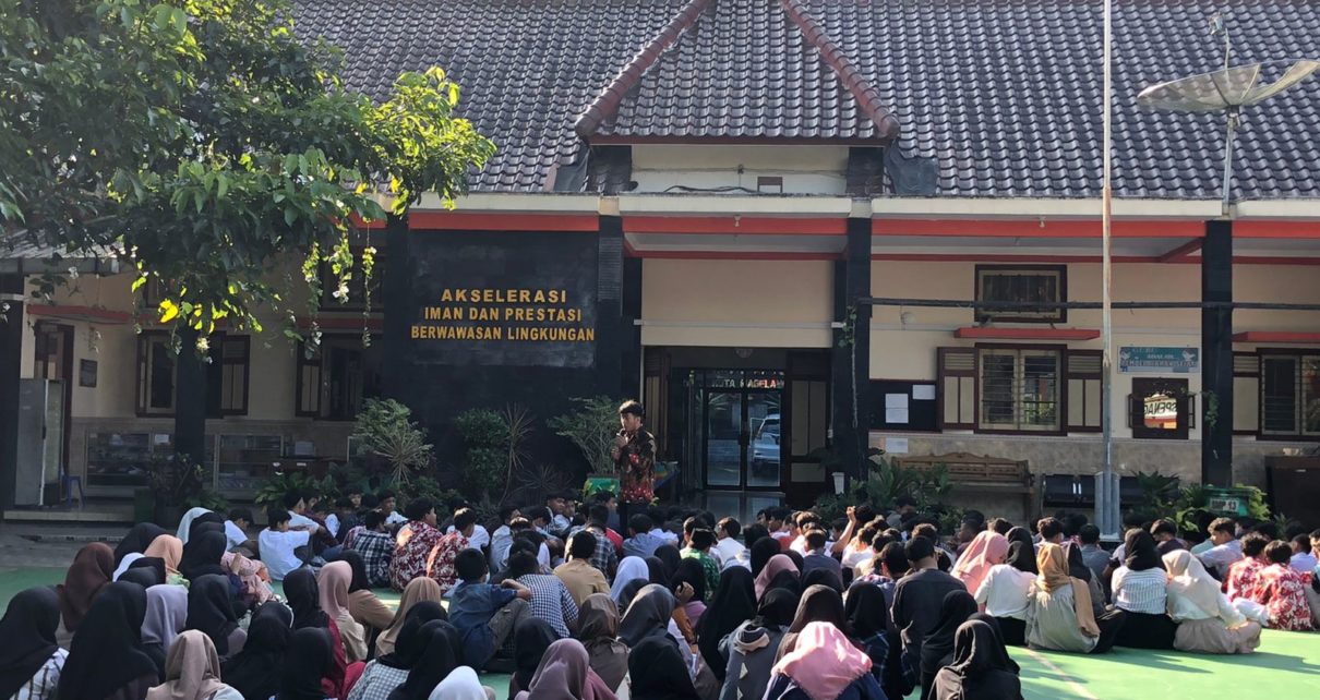 RAMADAN. SMPN 13 Kota Magelang gelar Pesantren Ramadan selama empat hari, Rabu hingga Sabtu (12-15/4/2023), di lapangan sekolah setempat. (foto: haura/siedoo)