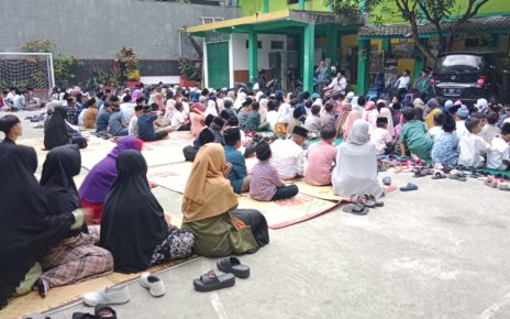 PESANTREN. SD Islam AL Iman Kota Magelang adakan Pesantren Ramadan selama tiga hari, Kamis hingga Sabtu (13-15/4/2023) di lingkungan sekolah setempat. (foto: haura/siedoo)