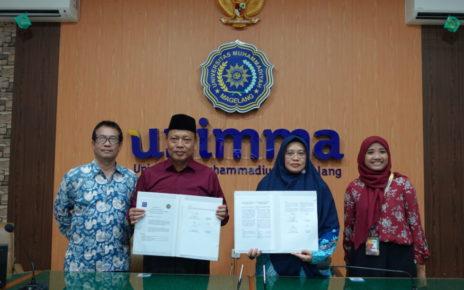 KERJA SAMA. UPT Pusba UNIMMA menginisiasi penandatanganan Memorandum of Understanding (MoU) dengan British Council English Score Indonesia. (foto: unimma)