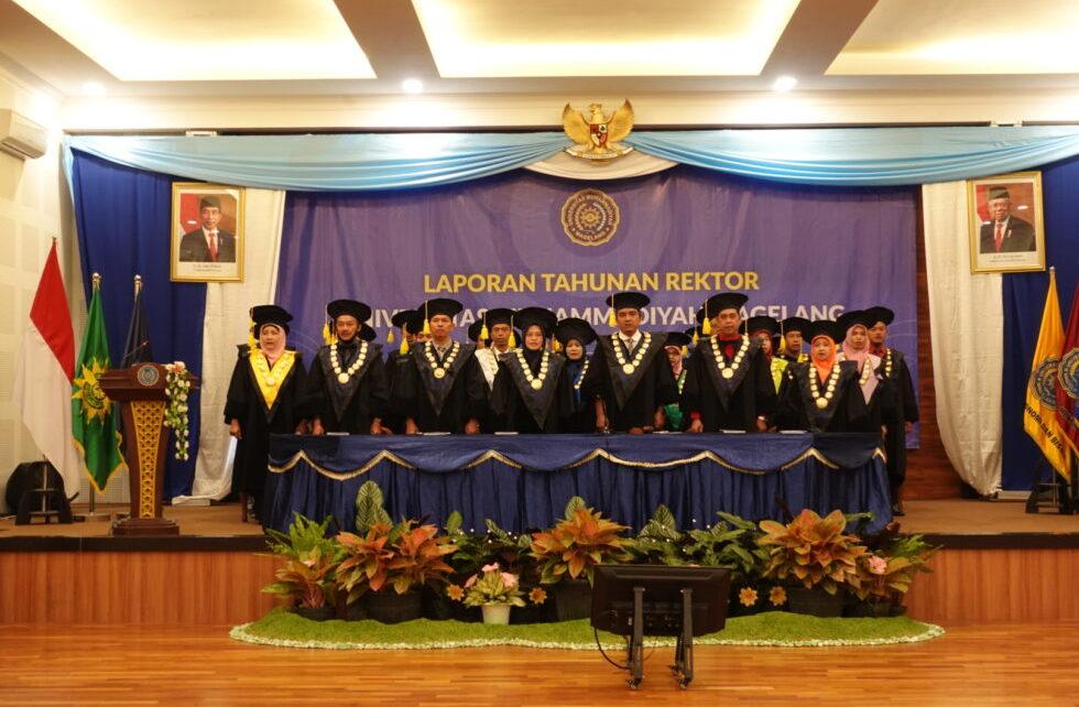 PUNCAK. Laporan Tahunan Rektor dan Orasi Ilmiah menjadi Upacara Puncak Milad ke-59 Universitas Muhammadiyah Magelang (UNIMMA). (foto: unimma)