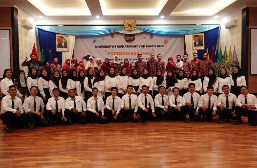 FKIP. Mahasiswa Fakultas Keguruan dan Ilmu Pendidikan (FKIP) Universitas Muhammadiyah Magelang (UNIMMA) mengikuti Yudisium Sarjana Tahun Akademik 2022/2023. (foto: unimma)