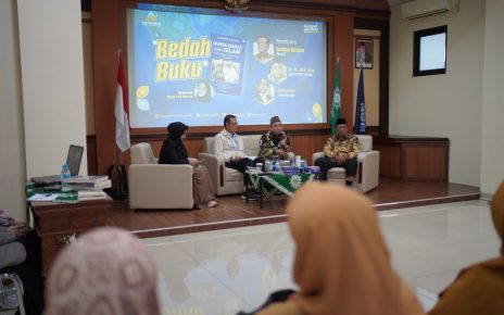 BEDAH BUKU. Universitas Muhammadiyah Magelang (UNIMMA) menggelar Bedah Buku dengan tema Penguatan Visi Agenda Kemanusiaan Universal Muhammadiyah. (foto: unimma)