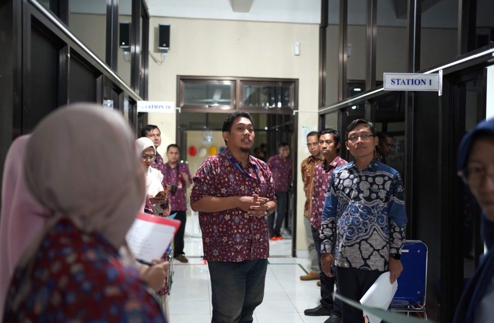 VISITASI. Asosiasi Pendidikan Tinggi Farmasi Indonesia (APTFI) melakukan visitasi fasilitas OSCE (Objective Structured Clinical Examination) Center ke Universitas Muhammadiyah Magelang (UNIMMA), Kamis 21 Maret 2024. (foto: unimma)