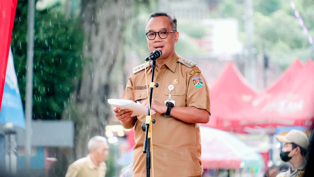 SAMBUTAN. Wali Kota Magelang dr. Muchamad Nur Aziz saat menyampaikan sambutan. (foto: prokompimkotamgl)