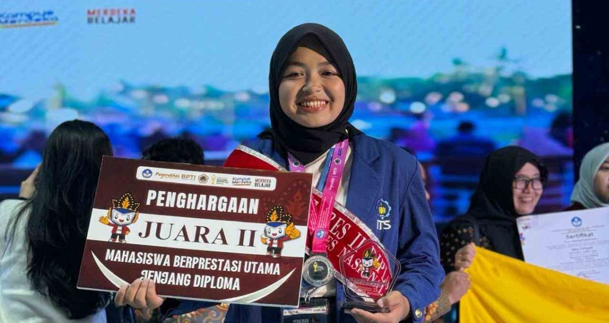 DINOBATKAN. Tepy Lindia Nanta usai dinobatkan sebagai Juara II Mawapres jenjang Diploma di Pilmapres 2024. (foto: its)