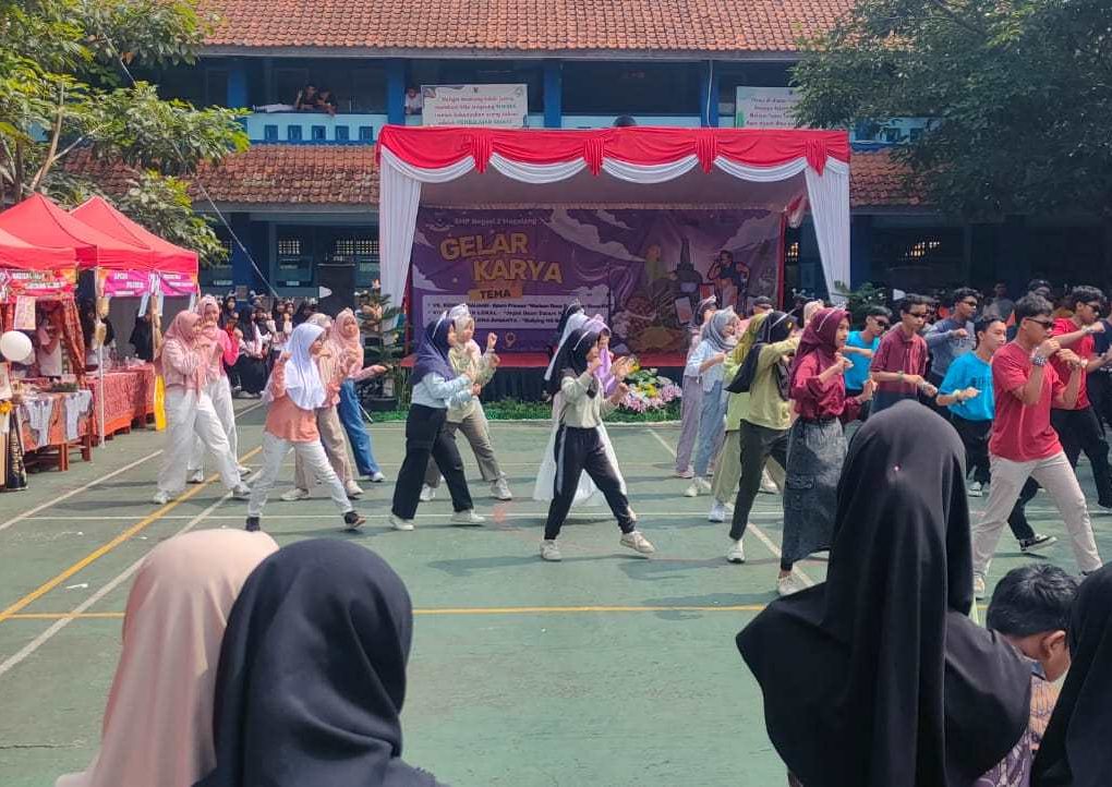 GELAR KARYA. SMPN 2 Magelang melaksanakan kegiatan gelar karya semua jenjang sekaligus di sekolah setempat, Kamis 14 November 2024. (foto: smpn2magelang)