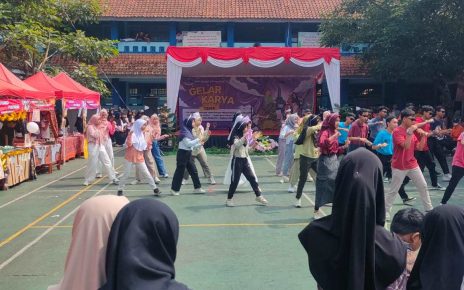 GELAR KARYA. SMPN 2 Magelang melaksanakan kegiatan gelar karya semua jenjang sekaligus di sekolah setempat, Kamis 14 November 2024. (foto: smpn2magelang)