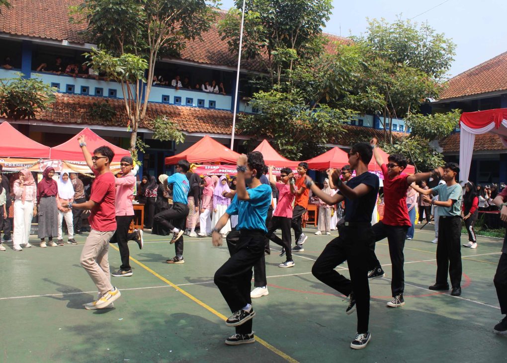 GELAR KARYA. Sekolah Menengan Pertama Negeri (SMPN) 2 Kota Magelang mengadakan Gelar Karya. (foto: ika/siedoo)  