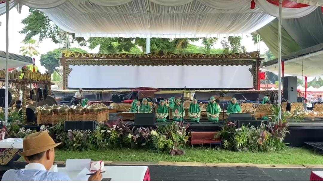 KARAWITAN. SD Mutual 2 kembali berjaya dalam lomba Seni karawitan sekota/kabupaten yang diselenggarakan Dinas Pendidikan dan Kebudayaan Kota Magelang. (foto: sdmutual2)  